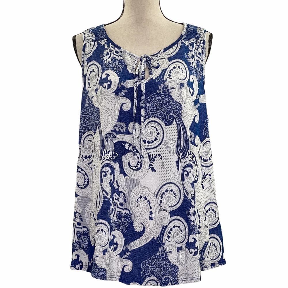 Sjs Blue & White Paisley Keyhole Sleeveless Blouse - Picture 2 of 11